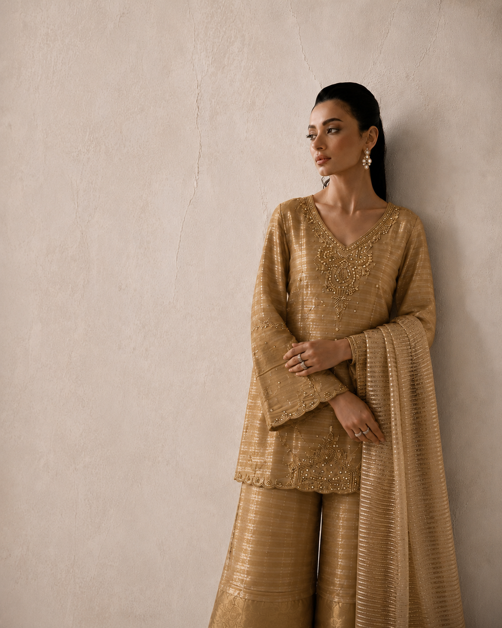 Bronze stripe tapered trousers, ILARA Zarina set detail