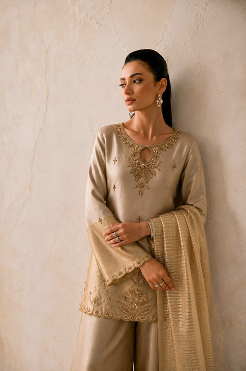 ILARA Aaila dual-tone tissue silk three-piece suit in champagne ivory, front view